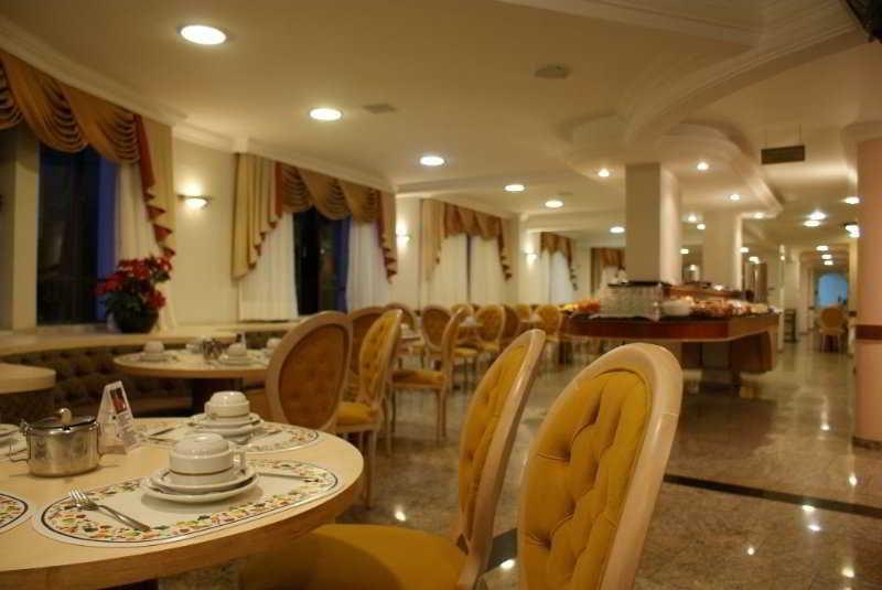 Hotel Del Rey Curitiba By Poty - Na Famosa Rua XV De Novembro ภายนอก รูปภาพ